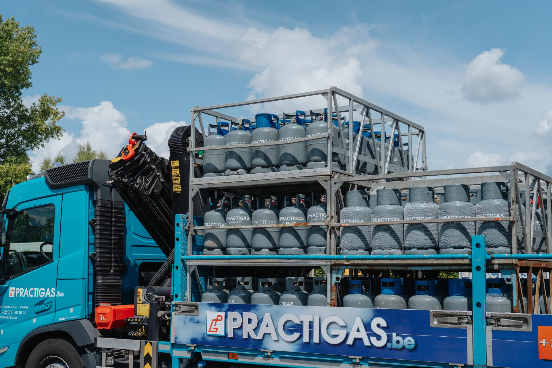 Practigas gasflessen levering vrachtwagen 1